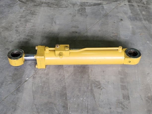 5" Bore, Caterpillar #180-8500, 127mm bore diameter steering cy, like new - Image 9
