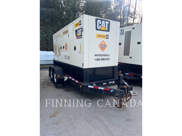 200 KW Caterpillar XQ 200, Mobile Generator Set, Diesel, 1800 RPM, 600V, 9762 hours, 2015 - Image 2