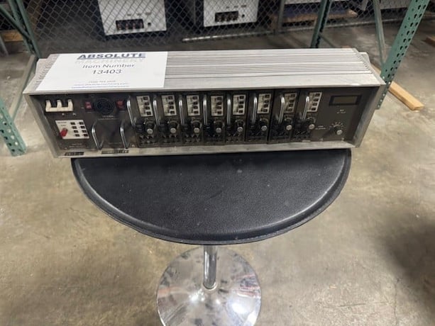 Orycon #THC-220-DF8, 8-zone hot runner controller, 8 cards, 15 amps per card, no cables - Image 1