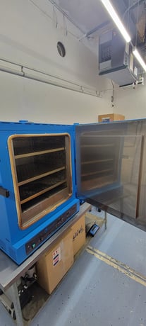 21" width x 19.44" D x 20.75" H Cascade Ovens #CDO-5, Dry & Decarb Oven, 5 cu.ft. capacity, 350°F, 145 FPM - Image 8