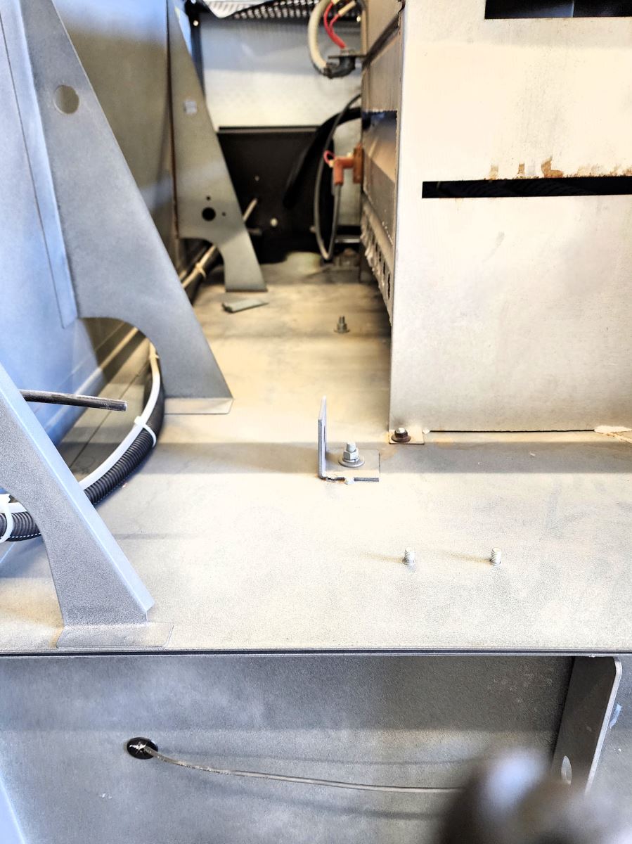 120 Lb. Milnor #MLG122D, Natural Gas Dryer, Reversing Basket, 415000 BTUH, 208 V, 2006 - Image 6