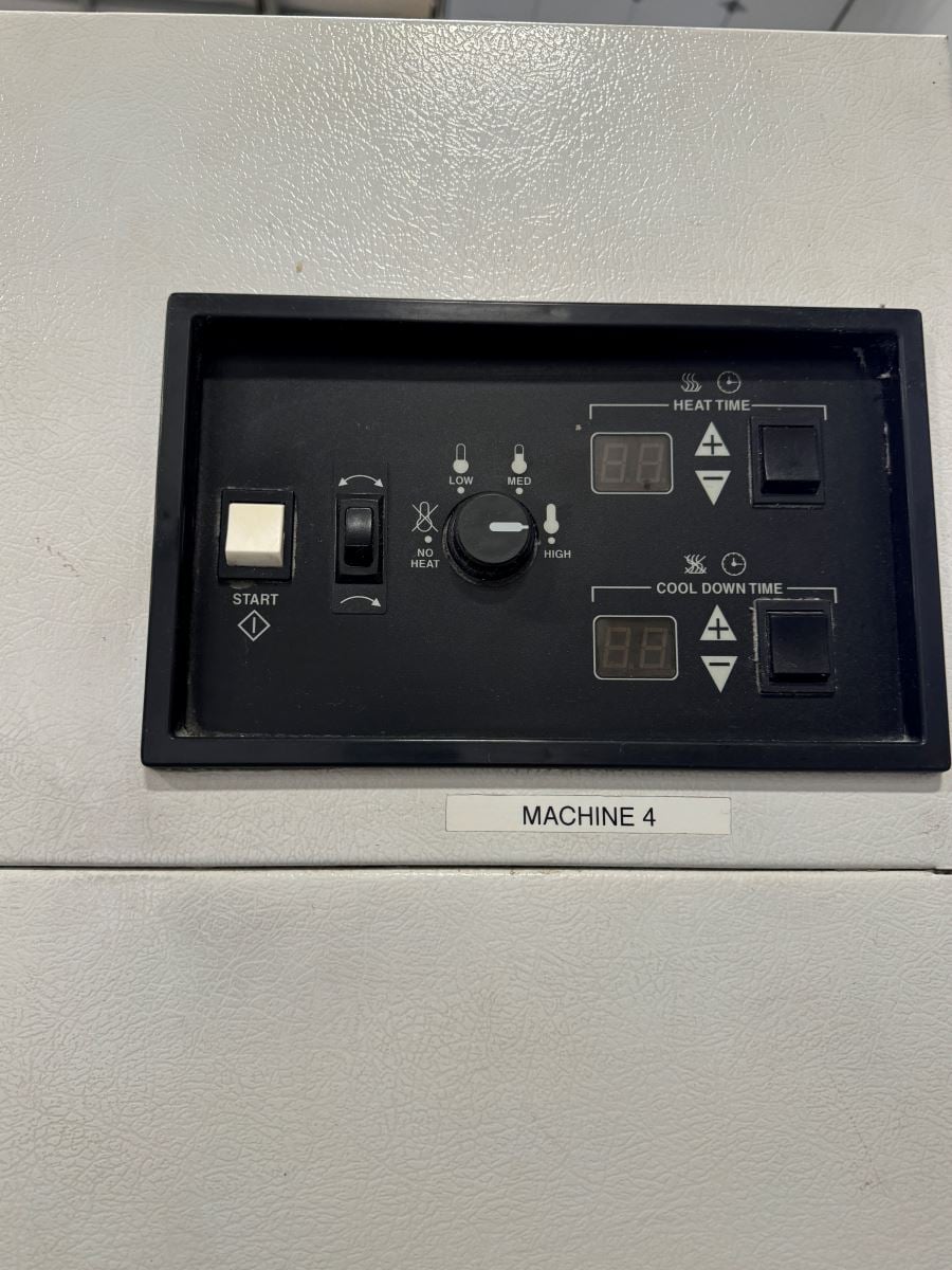 50 Lb. Unimac #UT050N, Natural Gas Heated Dryer, Reversing Cylinder, 130000 BTU/hr., 240 V, 2009 - Image 5