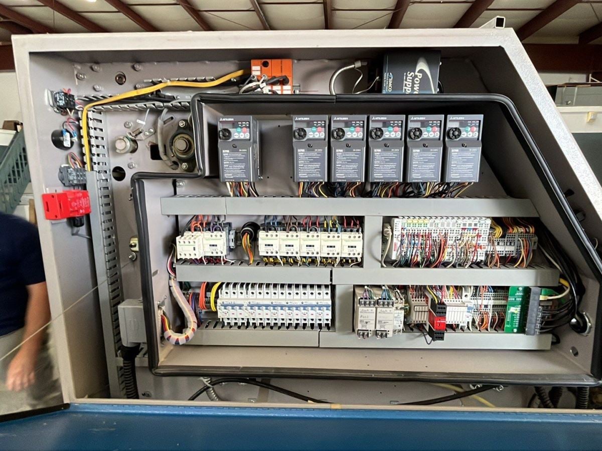 Chicago #Mini-S, Automatic Folder, Side Discharge w/Stacker, 480 V, 2012 - Image 9