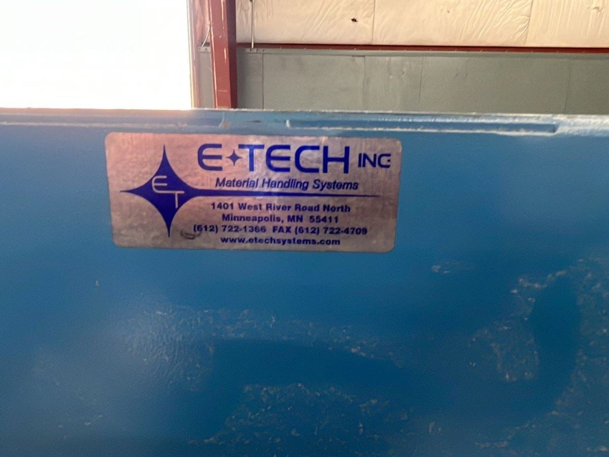 E-Tech, Wind Up Folding Table - Image 4