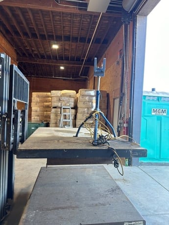8000 lb. Scissor Lift Table, Excellent Condition - Image 4
