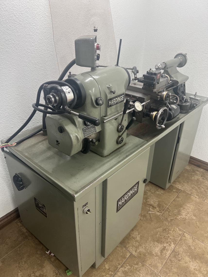 11" x 18" Hardinge #HLV-H, precision tool room lathe, 3-jaw chuck, self contained coolant system, 1982 - Image 2