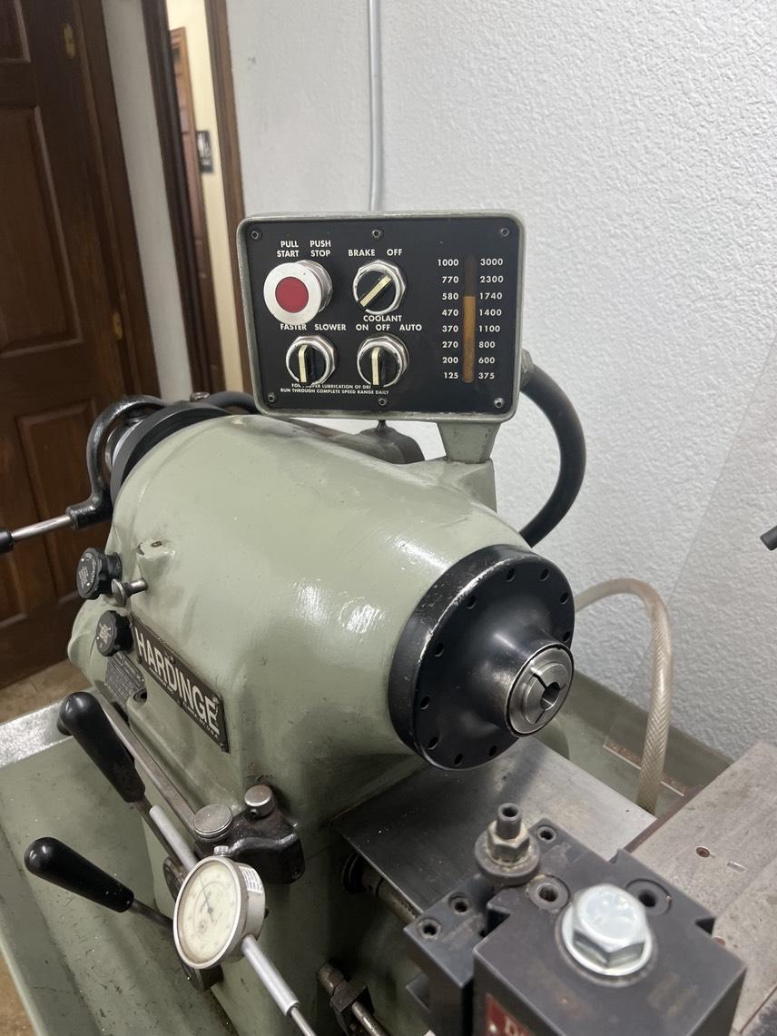 11" x 18" Hardinge #HLV-H, precision tool room lathe, 3-jaw chuck, self contained coolant system, 1982 - Image 4