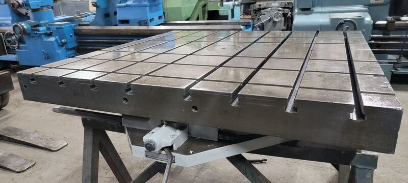 60" x 60" Lucas, air lift rotary table, 360° manual rotation manual clamp lock - Image 1