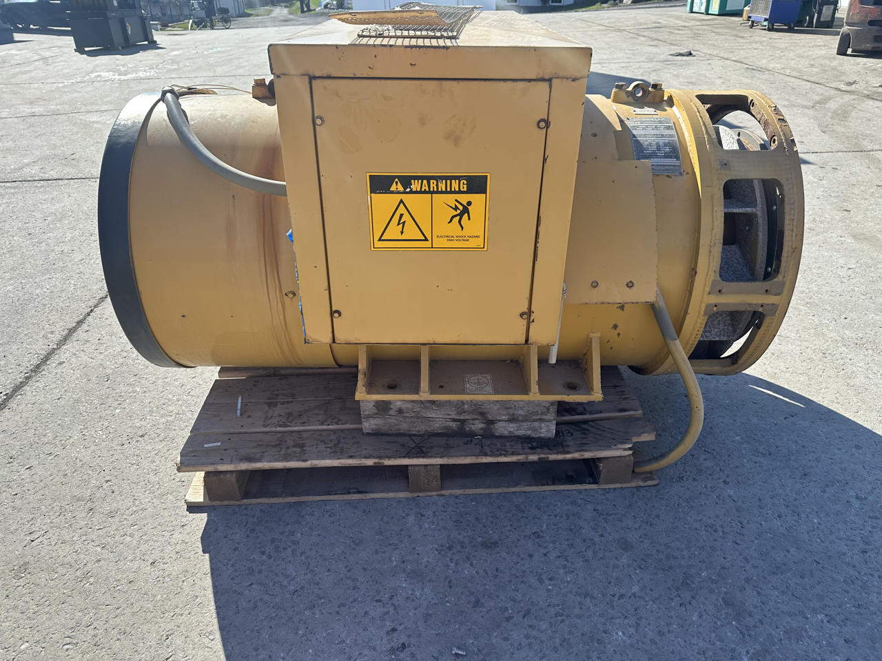 Caterpillar #SR4, generator head, 965 KW, 450 hours, 1987 - Image 1