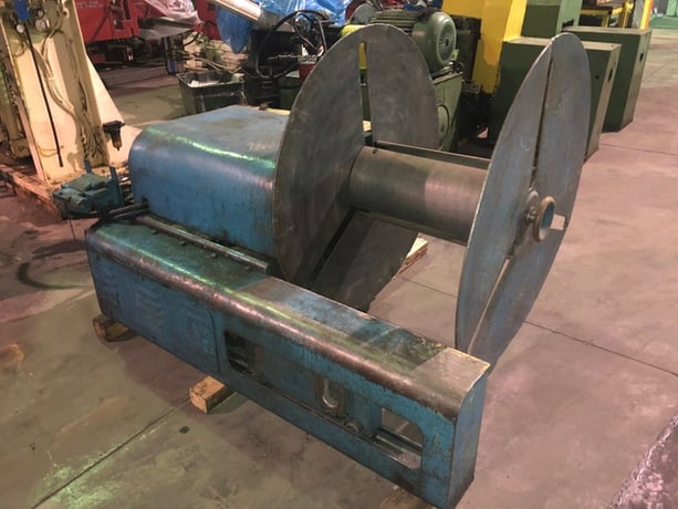 Loopco, Oscillating Scrap Winder, 24" width x 44" diameter Spool, Hydraulically Driven - Image 1