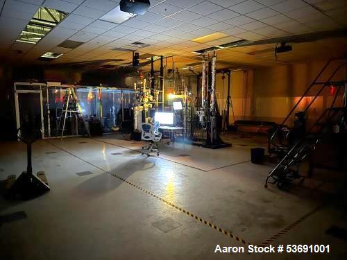 Terra Universal Lab Clean room, 12' W x 24' L x 8' H in size, features 6 heppa filters strong enough to - Image 4
