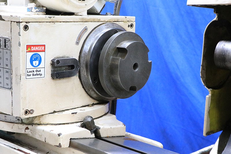 11" x 24.8" Tos Hostivar #BUAJ 28-630, universal cylindrical grinder, 16" x 1-1/2" x 5" wheel, automatic - Image 5
