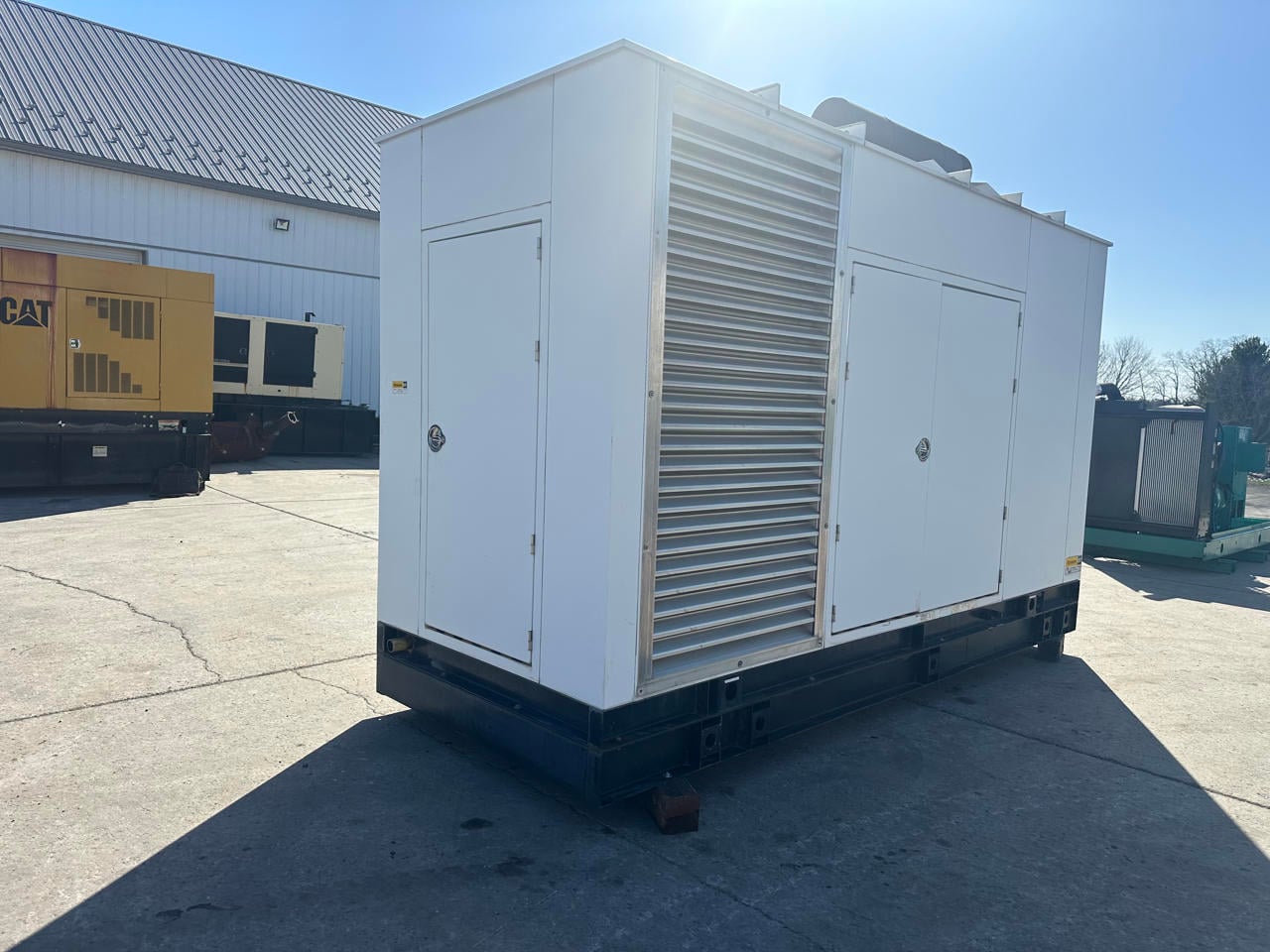 240 KW Caterpillar #3406, Natrual gas or propane generator set, with enclosure, 277/480 Volts, 1095 hours - Image 5