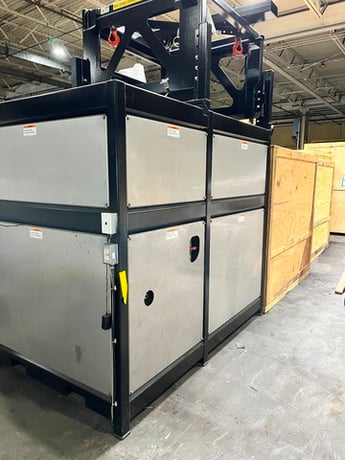 Super Sack unloader, integrated weigh cell & controls, powered bucket loader - Image 4