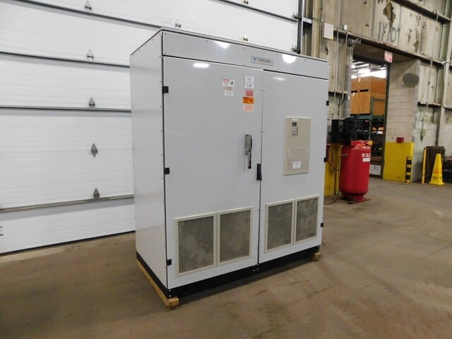 900 HP Yaskawa, G544600CB, Vector VFD drive, 1200 FLA, 480 VAC, 3 phase - Image 2