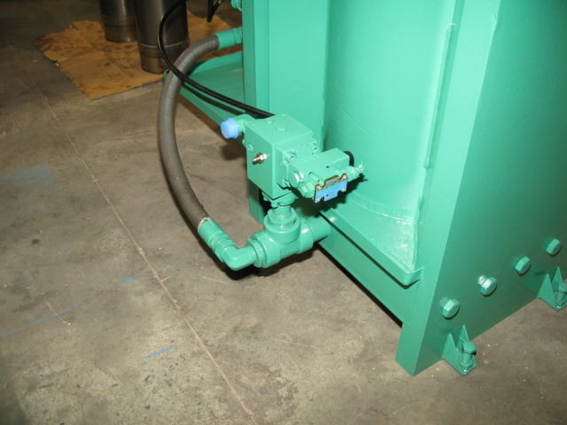 300 Ton, 24" x 24", up-acting, slab-side, 33" daylight, 20" stroke, some valves, 87" tall, #1998 - Image 4