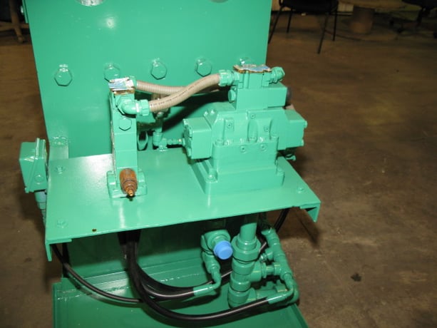 170 Ton, 24" x 24", up-acting, slab-side, 34" daylight, 22" stroke, some valves, 83" tall, #1995 - Image 3