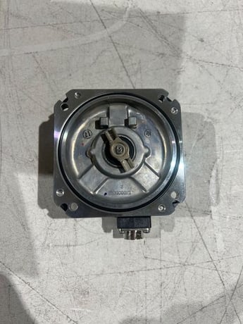 Mitsubishi #0SA105S5A, Absolute Position Encoder - Image 2