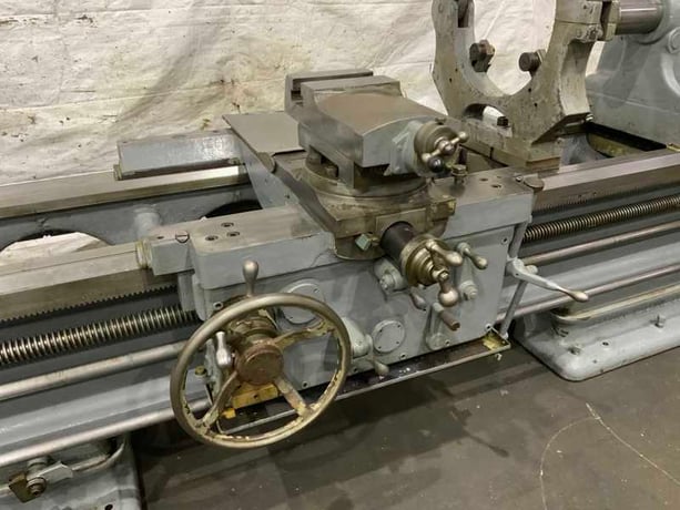 38" x 132" Lehmann, engine lathe, 4-jaw 30" chuck, 20 HP, coolant with chip pans, taper attachment - Image 10
