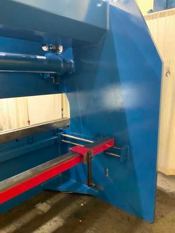 200 Ton, Atlantic #HDE200-12, hydraulic press brake, 12' overall, 124" between housing, 7.8" stroke, 11.8" - Image 4