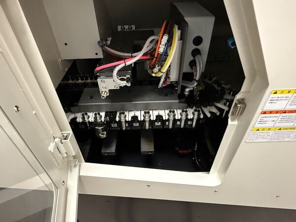 Roku Roku #Android-II, CNC vertical machining center, 20 automatic tool changer, 17.7" X, 13.8" Y, 7.9" Z - Image 6