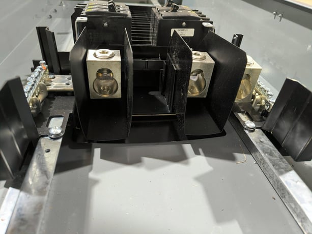 400 Amp. Square D, NQ30L4C, NQ Panelboard, 480 Volts AC 48 VDC 1 Phase 3 Wire 30 Space 3R - Image 6