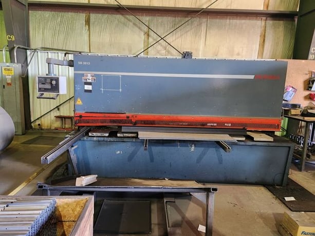 1/2" x 10' Durma #SB-3013, hydraulic shear, 5.1" stroke, 10 SPM, Durma ENC100M, front operated power back - Image 1