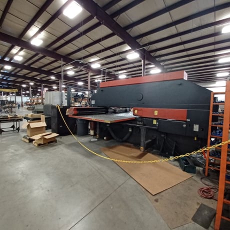 33 Ton, Amada #Vipros-367, 60" x 144" table, 58 station, 2 automatic index, 1996 - Image 3