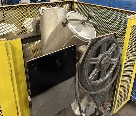 3 cu.ft. Patterson, V-type mixer, Stainless steel - Image 3