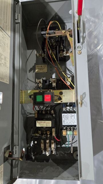 General Electric, 300 Line Control, disconnect & load switch, combo box type 1 enclosure - Image 4