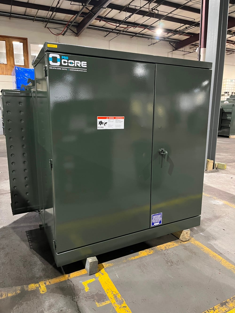 2000 KVA 24940GrdY/14400 Primary, 480Y/277 Secondary, Pad, proCORE - Image 1