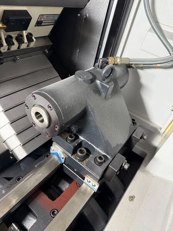 Akira-Seiki #SL-20, CNC lathe, Mi-645 Control, 17.7" swing, 6" chuck, 1.7" bar, chip conveyor, 2019 - Image 8