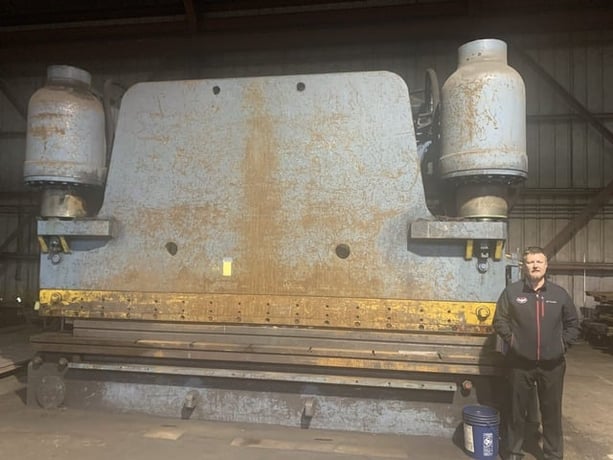 1000 Ton, Pacific #K1000-16/14, hydraulic press brake, 16' overall - Image 1