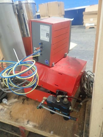 Hinkle Loctite #97101, MMD pump system 1000, w/ reservoir & electric heat element - Image 6