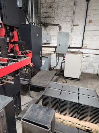 110 Ton, Amada #Astro-100NTIII, Robotic Loader/Unloader, 2012 - Image 3