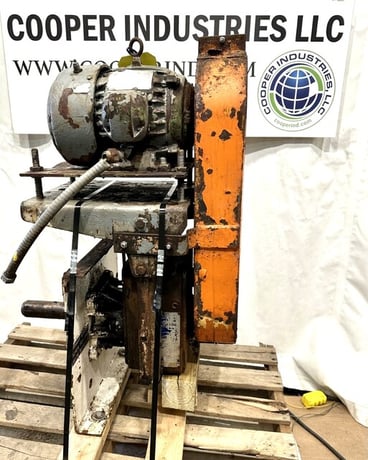 Shaft Mounted Screw Conveyor Drive w/Falk Reducer, 2" diameter x 9" L Output Shaft, 14.03:1 Ratio, 5 HP, 1740 - Image 1