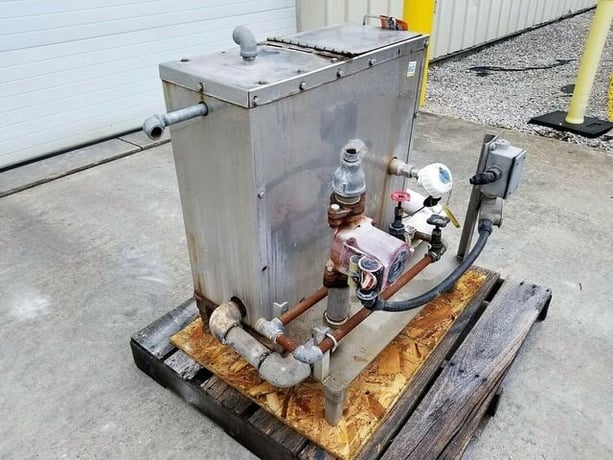 16 gallon Stainless Steel Insulated Mix Tank w/Pump, 10.5" x 26" x 24" H Tank, 32 GPM Pump - Image 4