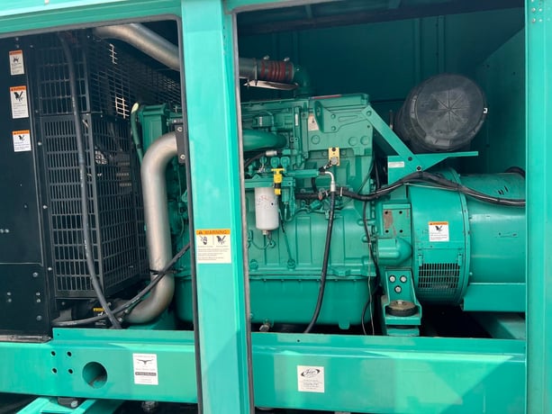 400 KW Cummins, Onan #DFEH-7211649, diesel generator set, enclosed, base fuel tank, 277/480 Volts, Tier 2 - Image 10