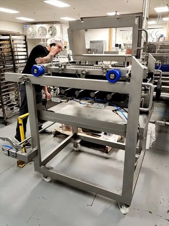 Minipan #Comby-660-Plus, cookie & biscuit depositor, motorized pan buffer & synchronized pan loading, 2021 - Image 7