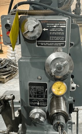 Sunnen #MBB-1600, hone, cabinet with tooling - Image 3