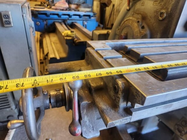 Kearney & Trecker #10HP-3CH, 13-1/2" x 64" table, power feed, arbor, tooling - Image 7