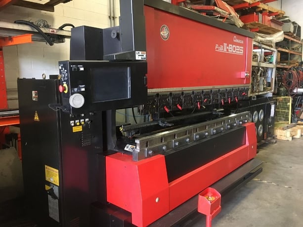 88 Ton, Amada #FBD-8025NT, 8-Axis, AMNC-PC control, 8.2'OA, 85" between housing, 2000 - Image 2