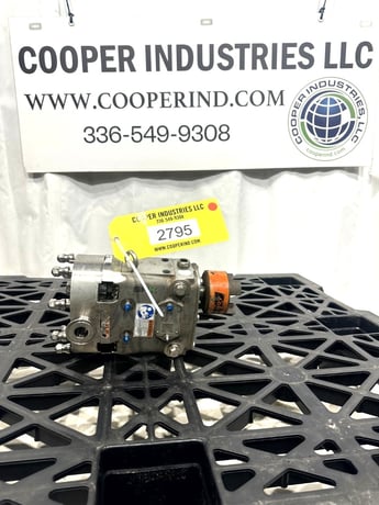SPX #006U3, Universal Pump, Stainless Steel, 1" I.D. Inlet/Outlet w/2" Flange - Image 1