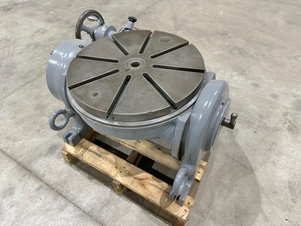 18" Sip #PI-5, tilting rotary table, 180 teeth on the platen - Image 3
