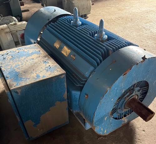 500 HP 1190 RPM Toshiba, Frame 5810UZ, TEFC, Ball, 460 Volts, Offered electrically OK or Rebuilt with Warranty - Image 2
