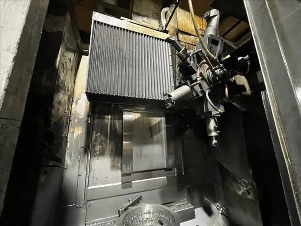 Motch & Merryweather #135VNC, CNC vertical turret lathe, GE Fanuc 18T, 30" chuck, 35" swing, chip conveyor - Image 2