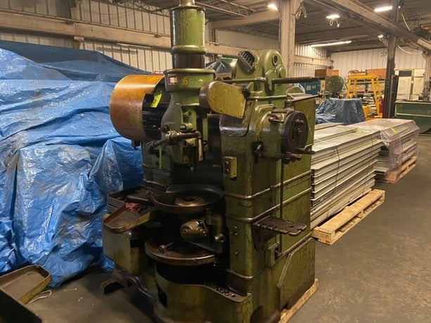 Fellows #6A, gear shaper w/spur Guide, 18" diameter capacity, 5" width face, 5.12" stroke, 5" riser, 0.75" - Image 1