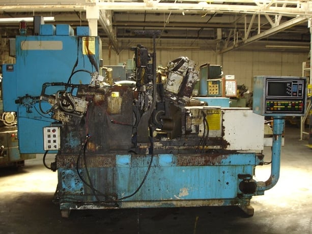 Cincinnati Milacron No. 220-8, centerless grinder, 4.5" diameter work capacity, 24" diameter & 15" diameter - Image 1