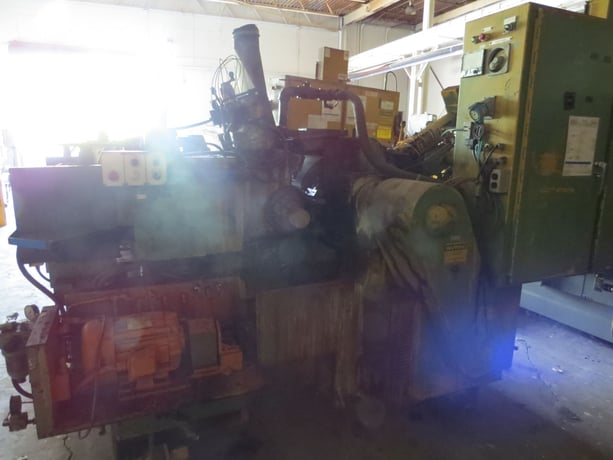 Cincinnati No. 340-20 Mdl. DE, twin grip centerless grinder, 6" diameter work capacity, 3" diameter work rest - Image 5