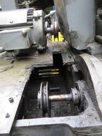 Cincinnati No. 107-4, centerless grinder, 4" work rest Body, 14" diameter & 9" diameter wheels capacity, 7.5 - Image 5